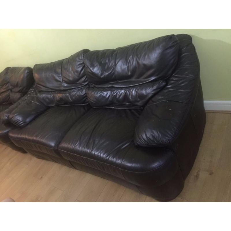 3+2 seaters leather sofa set