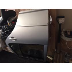 VW GOLF MK4 REAR DOOR SILVER