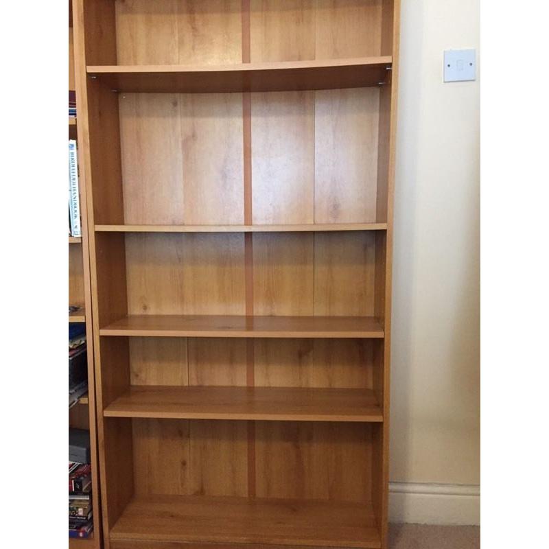 Book case adjustable hight shelves