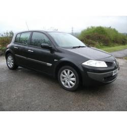 RENAULT MEGANE 1.6 DYNAMIQUE VVT 5d 111 BHP (black) 2006