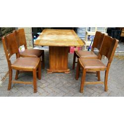 Oak veneer extending dining table and 4 chairs