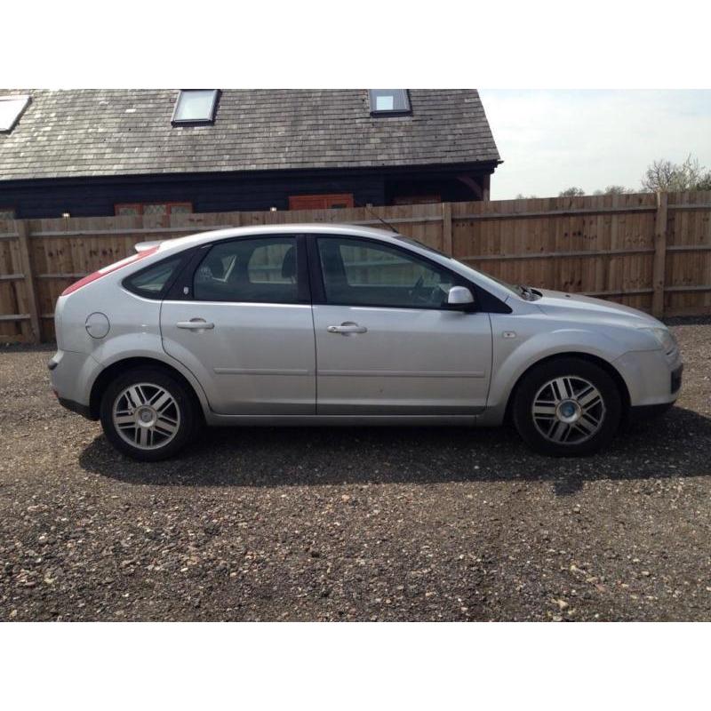 2005 Ford Focus 1.6 Ghia 5dr