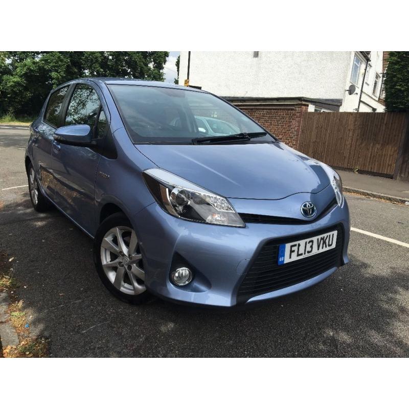 TOYOTA YAIRS T-SPIRIT HYBRID 2013 1 OWNER FULL HISTORY FULLY LOADED SATNAV HPI CLEAR NOT AURIS PRIUS