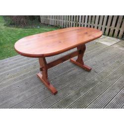 Oval dining table