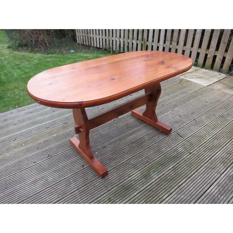 Oval dining table