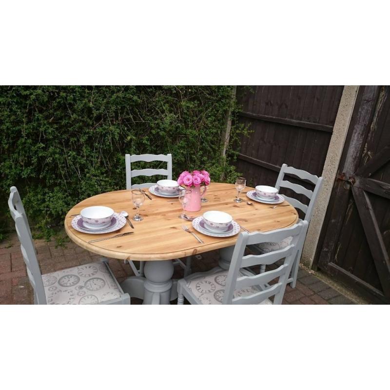 Pine shabby chic farmhouse table and 4 chairs