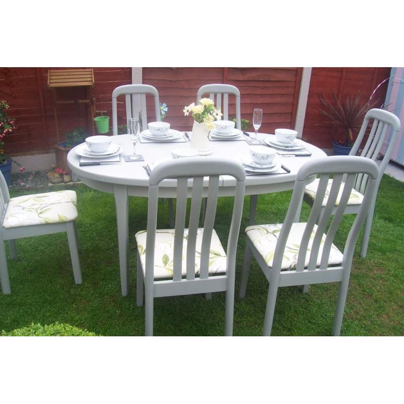 Beautiful Refurbished Large Extending Shabby Chic Kitchen Dining Table and Six Upholstered Chairs