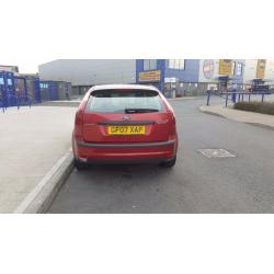 EXCELLENT RUNNER METALLIC RED 2007 MANUAL FORD FOCUS ZETEC 1.6L PETROL 70000 MILES 1 YR MOT 5 DOOR