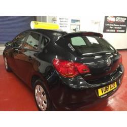 2011 (61) VAUXHALL ASTRA 1.6i 16V Exclusiv Auto