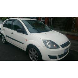 Ford fiesta style 5dr 1.2 white