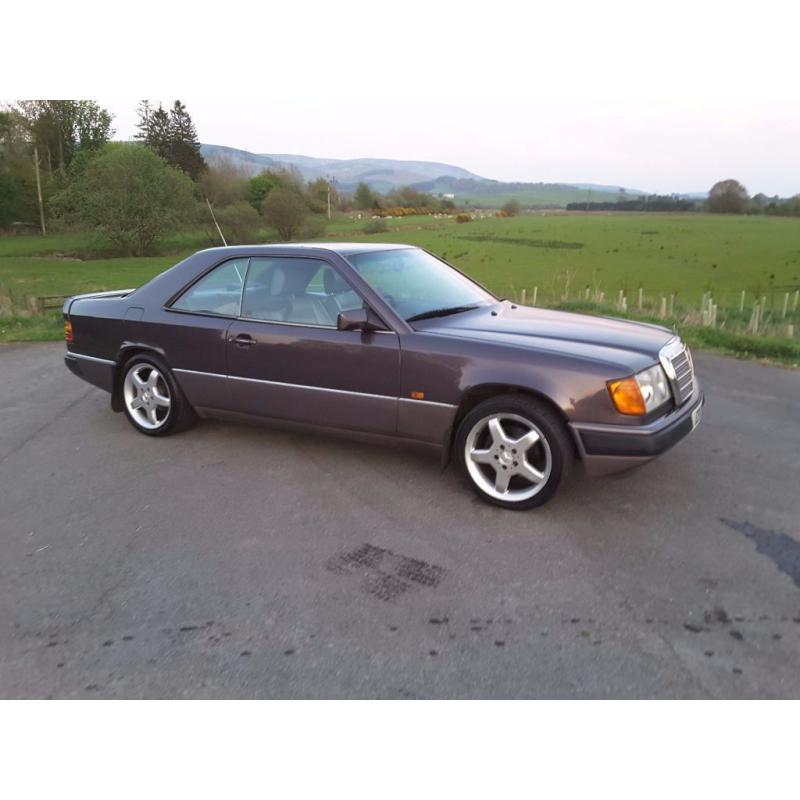 MERCEDES 230 CE AUTOMATIC PILLARLESS COUPE 148000 MILES. DOCUMENTED HISTORY. 21 STAMPS. MOT FEB 2017