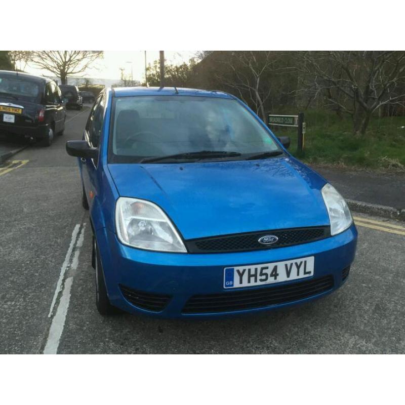 URGENT SALE: 2004 Fiesta Zetec Diesel Long MOT Low Miles