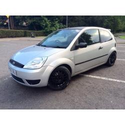 Ford Fiesta style not st