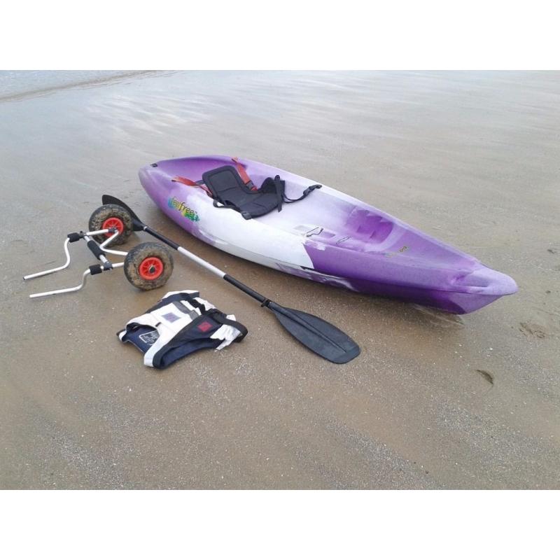 FeelFree 9ft Kayak + paddle + trolley + life jacket