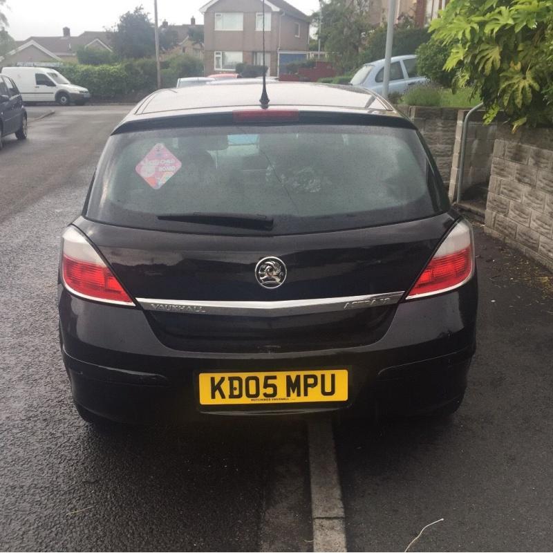 Vauxhall Astra 1.8 petrol automatic full 12 months mot beginning of June