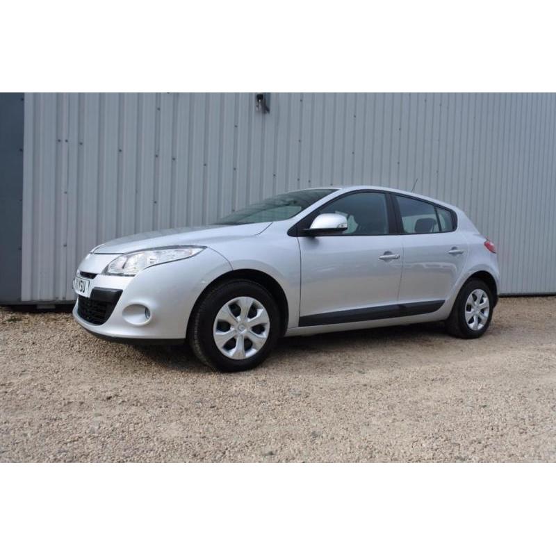 2011 11 RENAULT MEGANE 1.6 EXPRESSION VVT 5D 110 BHP