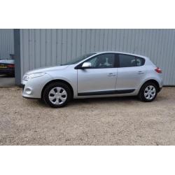 2011 11 RENAULT MEGANE 1.6 EXPRESSION VVT 5D 110 BHP