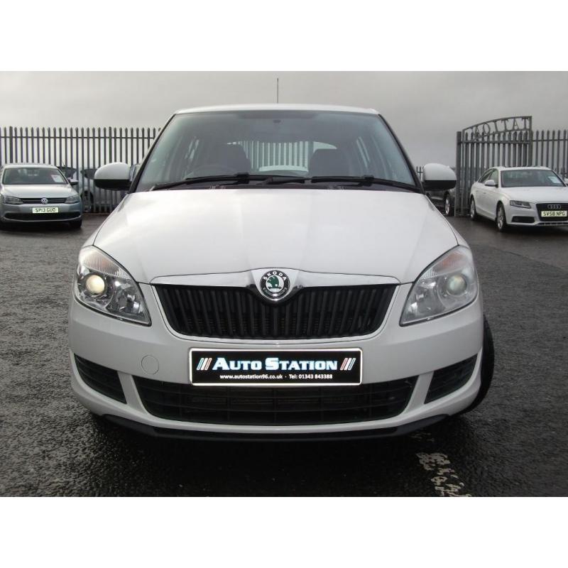 SKODA FABIA 1.4 MPI SE (white) 2011