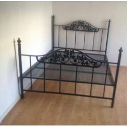 Double bed frame