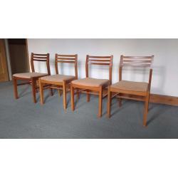 4 Kitchen / Dining / Bedroom Chairs