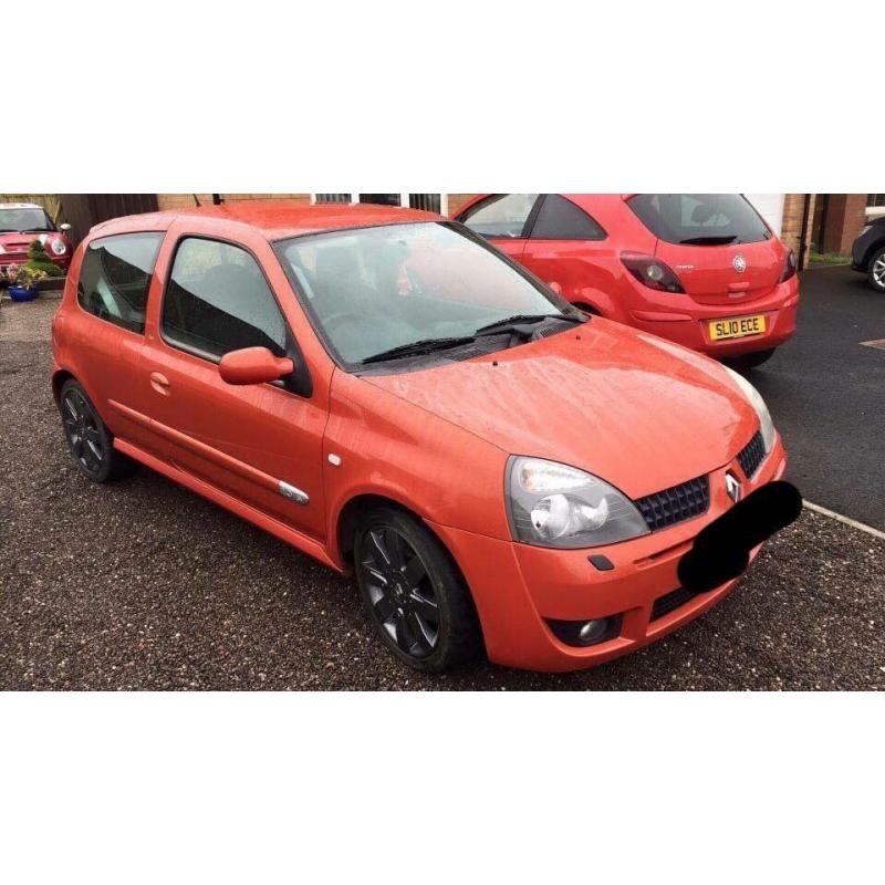 2005 05 Renault Clio 182 Cup in rare inferno orange