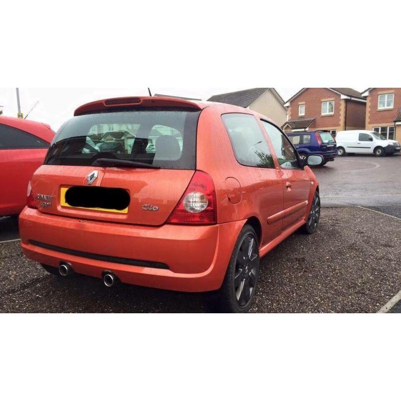 2005 05 Renault Clio 182 Cup in rare inferno orange