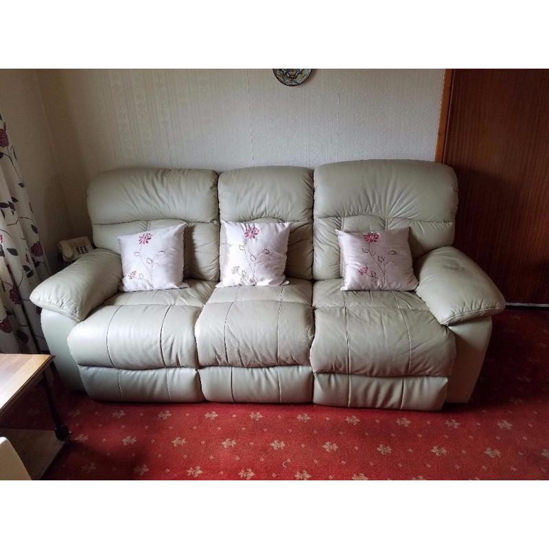 Ivory Leather 3 seater recliner sofa