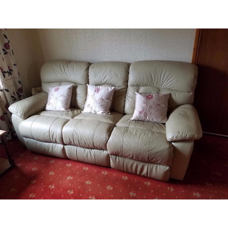 Ivory Leather 3 seater recliner sofa