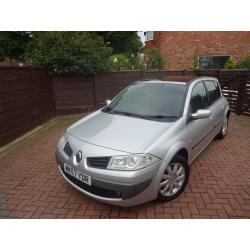 Renault Megane DEISEL 1.5 DYNAMIQUE DCI 5 door. nice car very economical. serviced and mot till 2017