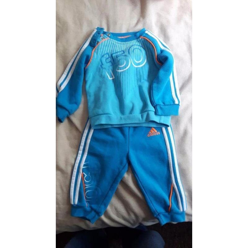 3/6 months ADIDAS tracksuit.PERFECT CONDITION