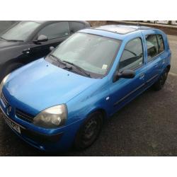 Renault Clio 1 year MOT