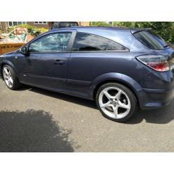 Vauxhall Astra SRI CDTI 150 1910cc T-Diesel 6 speed manual 3 door hatchback 06 Plate 01/03/2006 Grey