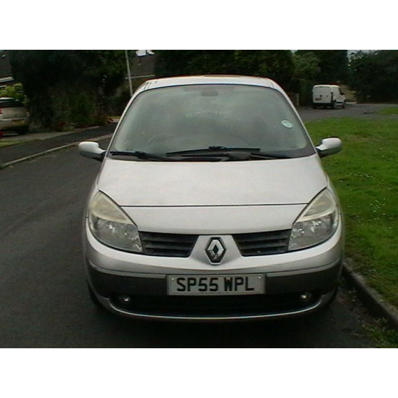 55 REG RENAULT GRAND SCENIC 1.6 DYNAMIQUE 7 SEAT PEOPLE CARRIER IN SILVER