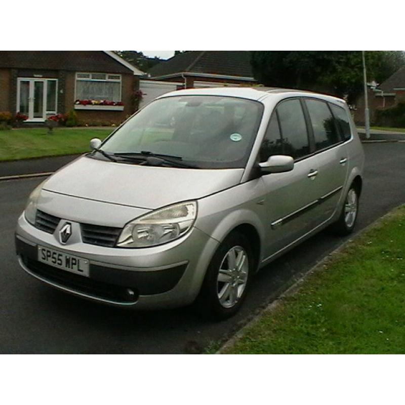 55 REG RENAULT GRAND SCENIC 1.6 DYNAMIQUE 7 SEAT PEOPLE CARRIER IN SILVER