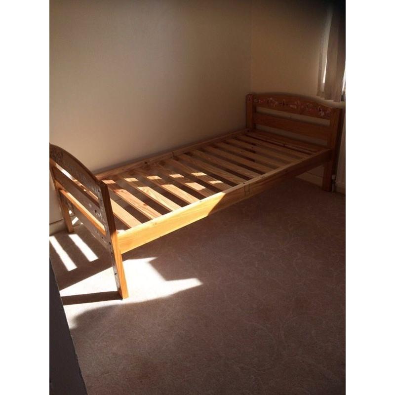 Single bed without mattress