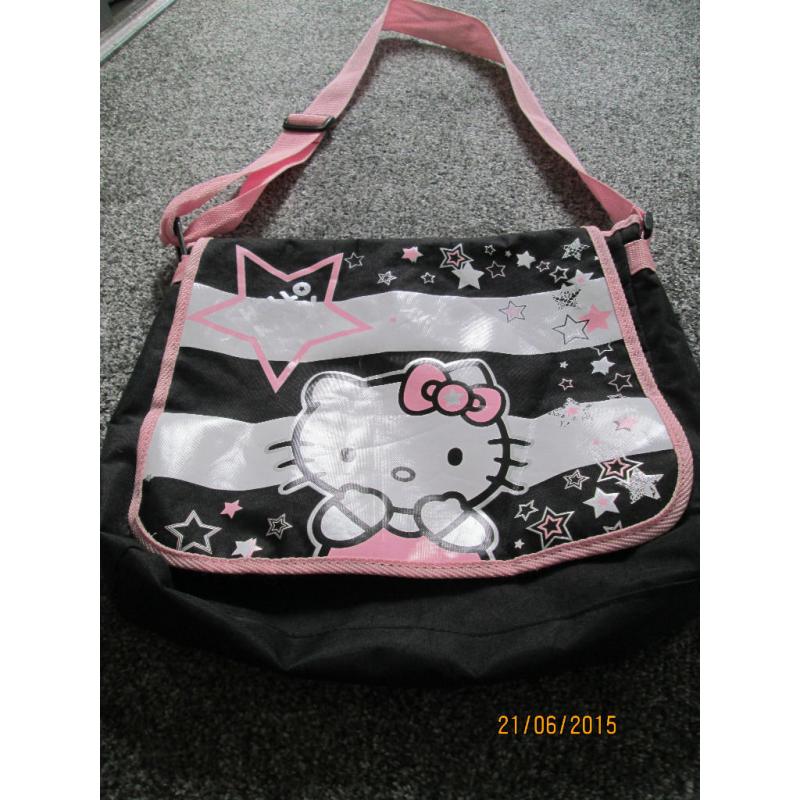 HELLO KITTY SATCHEL - GC