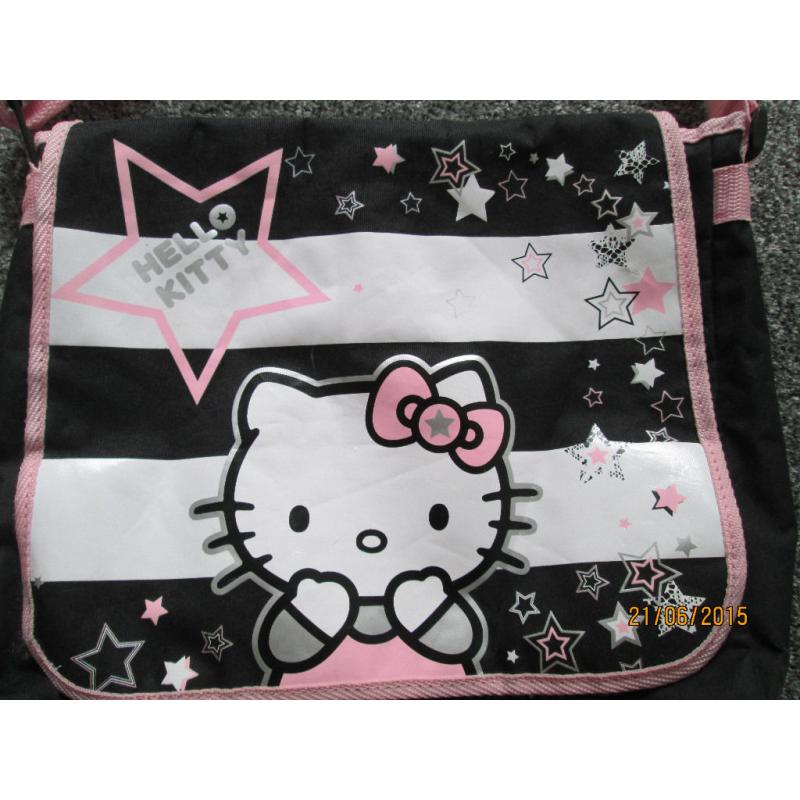 HELLO KITTY SATCHEL - GC