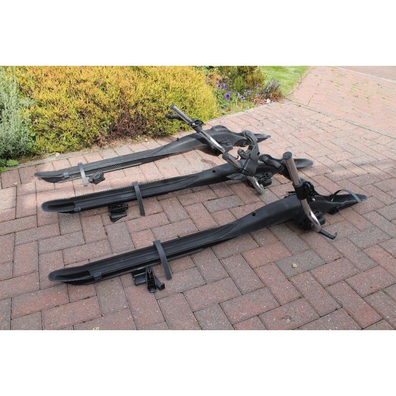 Car roof bike carriers