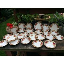 Royal Albert country roses China X 26 items.