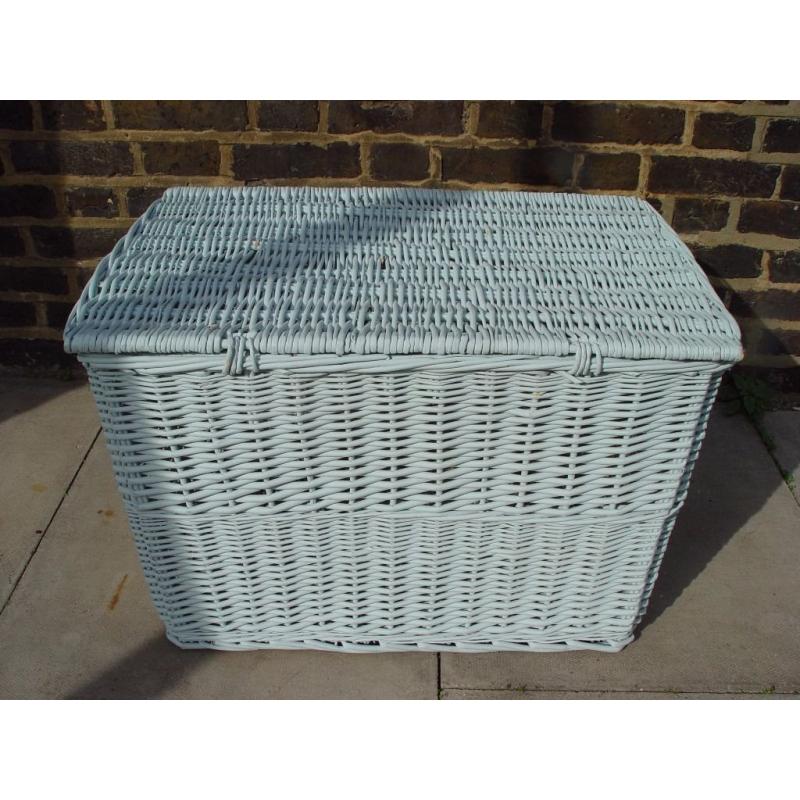 FREE DELIVERY Wicker Laundry Basket Furniture 107