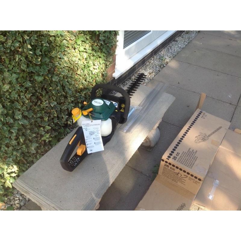 Hedge trimmers petrol as new wigan