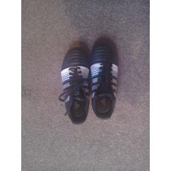 Boys adidas astroturf trainers size 13.5