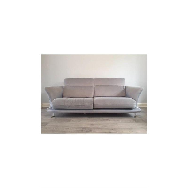 Dubai sofas 2 x 3 seater sofas adjustable headrests