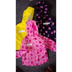 Huge bundle of girl clothes age 4-5: price can be negotiated