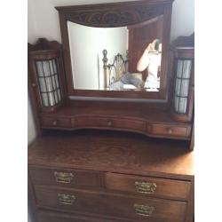 Dresser/chest of drawers