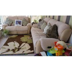 3 SEATER & 2SEATER RECLINERS in beige very good condition bought from Harveys