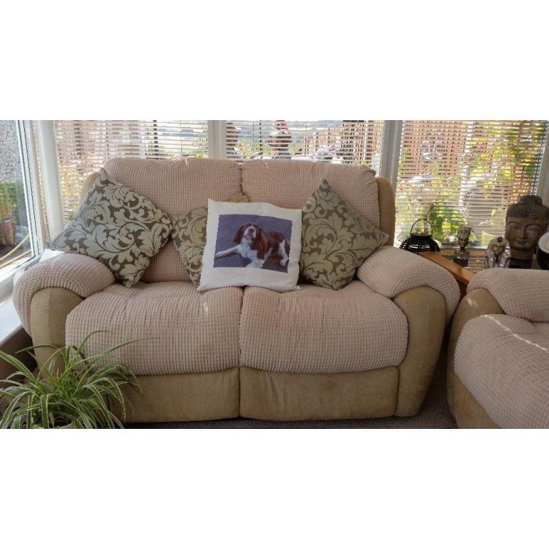 3 SEATER & 2SEATER RECLINERS in beige very good condition bought from Harveys