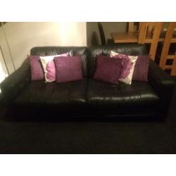 Black leather 2 & 3 seater sofas